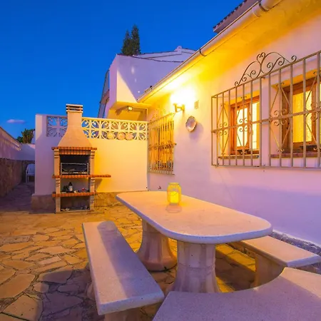 Villa Sol Y Sombra By Abahana *